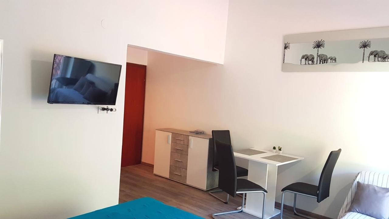 Guest House Galeb2 Supetarska Draga Ruang foto